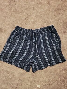 Briggs Black Striped Casual Elastic Waist Shorts